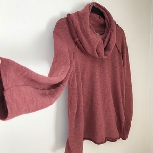 EUC. Free people cocoon cowl pullover. XS/S.